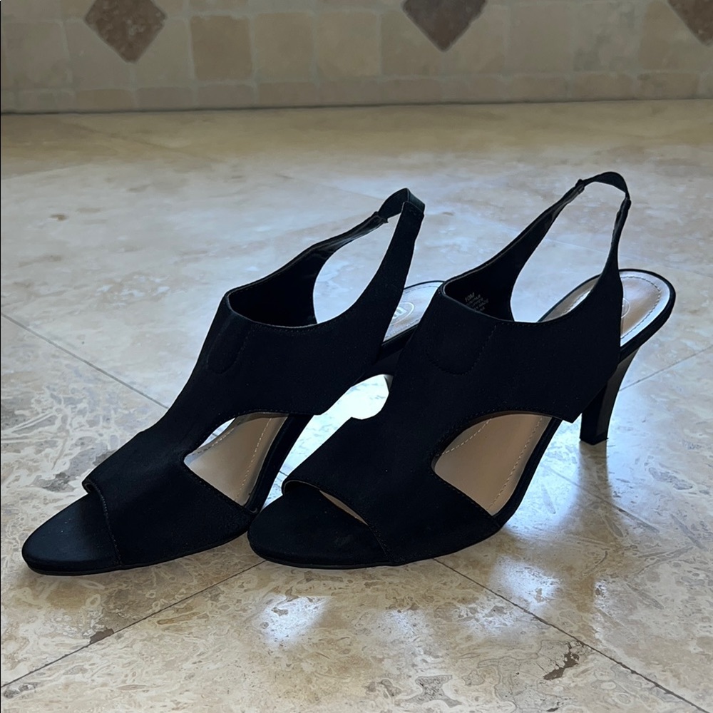 Mootsies Tootsies Classic Black Heels